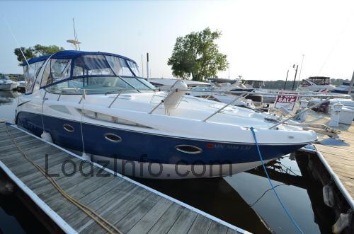 Bayliner 320 Cruiser opinie i specyfikacja